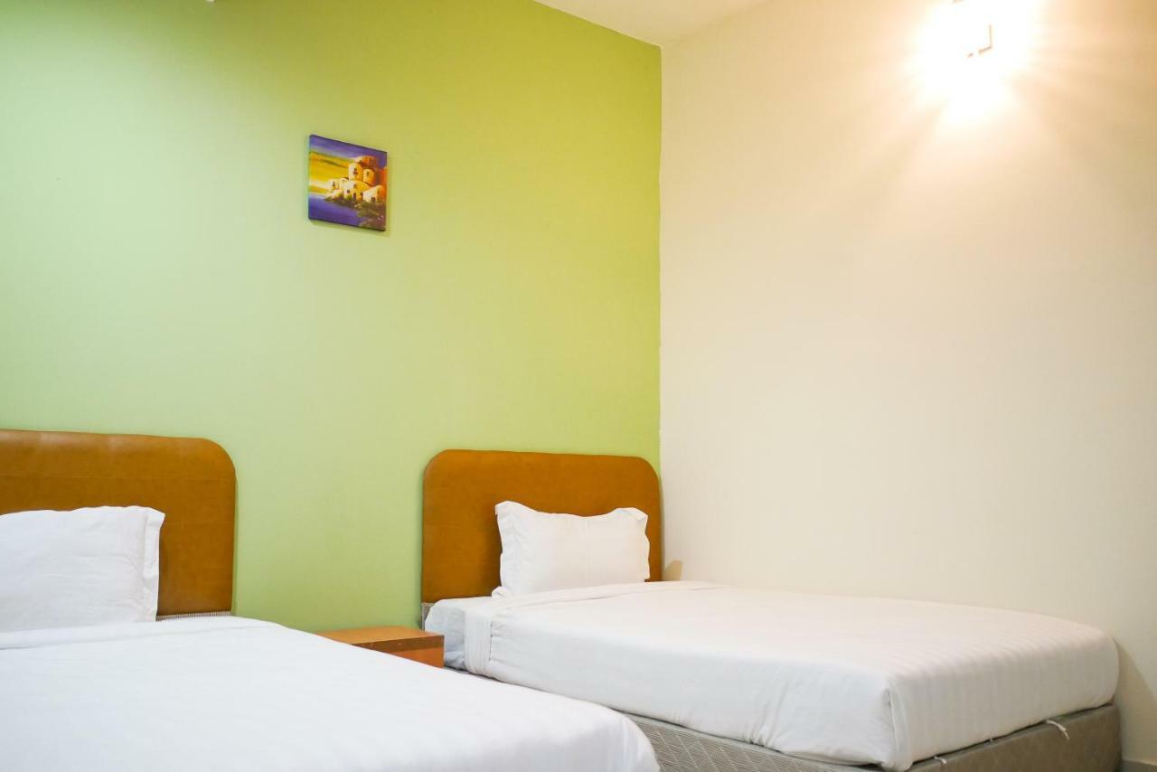 Hotel 126 Sepang Exterior foto